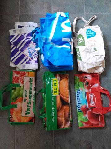 boodschappentas 0,25 p/st , ook stoffen 0,50 p/st beschikbaar voor biedingen