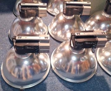 Philips vintage retro fabriekslamp beschikbaar voor biedingen