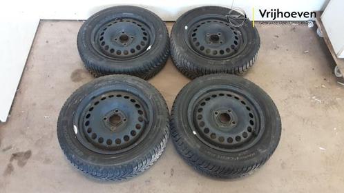 Velgen set + winterbanden van een Opel Karl (Karl 15-), Auto-onderdelen, Banden en Velgen, Personenwagen, Gebruikt, 3 maanden garantie
