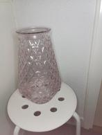 Glazen vaas Diamant patroon licht roze, Minder dan 50 cm, Glas, Zo goed als nieuw, Ophalen