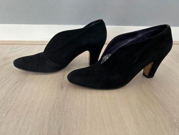 Dames merk schoenen maat 37, suède (2) beschikbaar voor biedingen