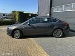 Opel Astra 1.4 Design Edition, airco, trekhaak, cruise, apk, Voorwielaandrijving, 101 pk, Gebruikt, 4 cilinders