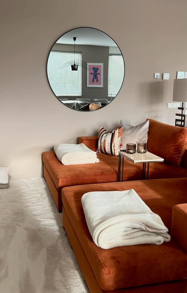 **Macazz bank chaise longues**, Huis en Inrichting, Banken | Sofa's en Chaises Longues, Zo goed als nieuw, Tweepersoons, Minder dan 150 cm