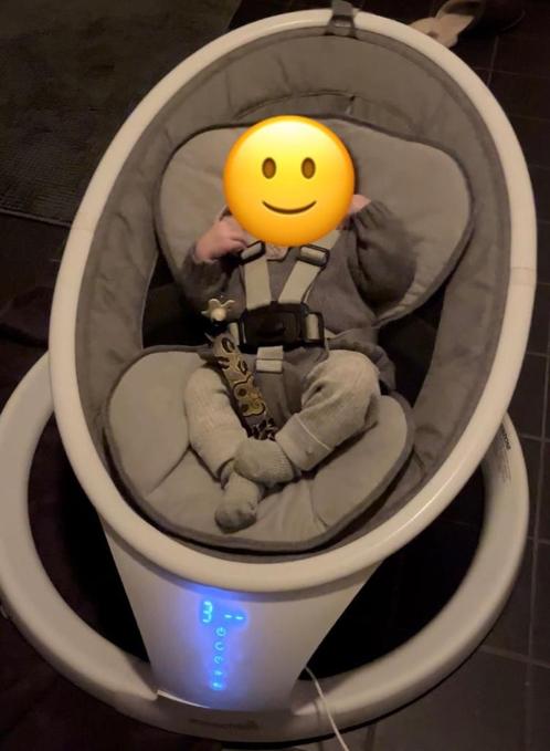 Munchkin Swing baby wipstoel bluetooth wit/grijs, Kinderen en Baby's, Wipstoeltjes, Gebruikt, Wipstoel, Overige merken, Met gordel(s) of riempje(s)