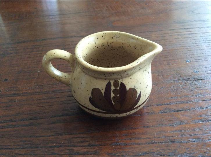 Vintage Melkkannetje / Roomkannetje, Huis en Inrichting, Keuken | Servies, Gebruikt, Overige typen, Overige stijlen, Aardewerk