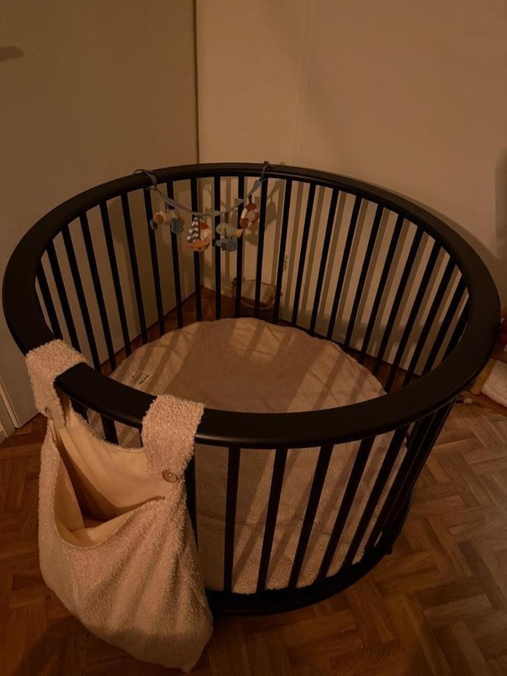 Bopita ronde box, Kinderen en Baby's, Boxen, Zo goed als nieuw, Rond, In hoogte verstelbaar, Boxkleed, Wieltjes, Ophalen