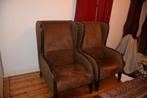 Twee prachtige oorfauteuils van bruin suede, Ophalen, Gebruikt