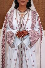 Te huur: prachtige rode Fessi Henna jurk, Kleding | Dames, Trouwkleding en Trouwaccessoires, Ophalen, Nieuw, Rood, Trouwjurk