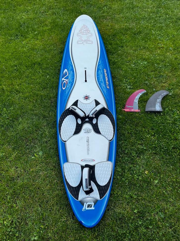 Starboard Evo 74L + vin, Watersport en Boten, Windsurfen, Gebruikt, Plank, Minder dan 250 cm, Met vin(nen), Minder dan 5 m², Ophalen