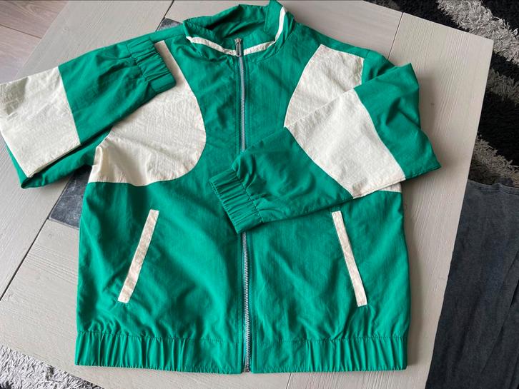 Sportief jasje maat M voor 2 euro !!!, Kleding | Dames, Sportkleding, Gedragen, Overige typen, Maat 38/40 (M), Groen, Ophalen of Verzenden