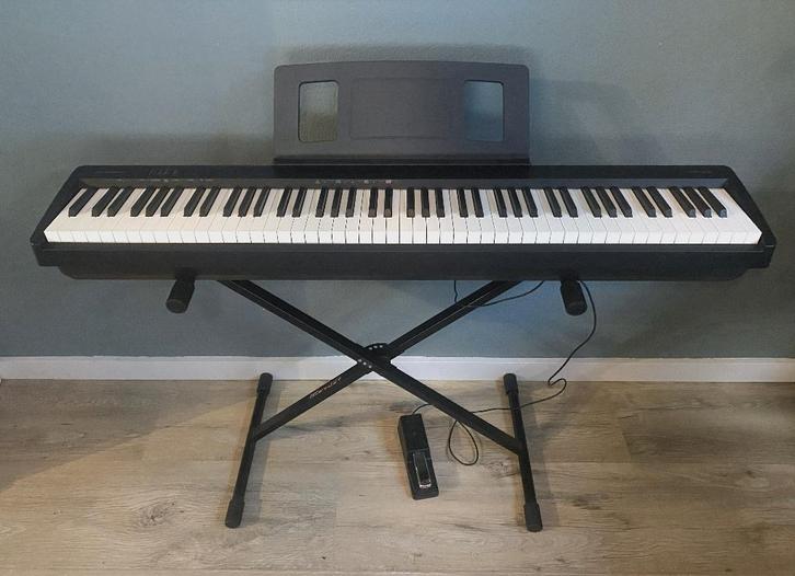 Roland FP-10 digitale stagepiano, Muziek en Instrumenten, Piano's, Zo goed als nieuw, Piano, Zwart, Digitaal, Ophalen of Verzenden