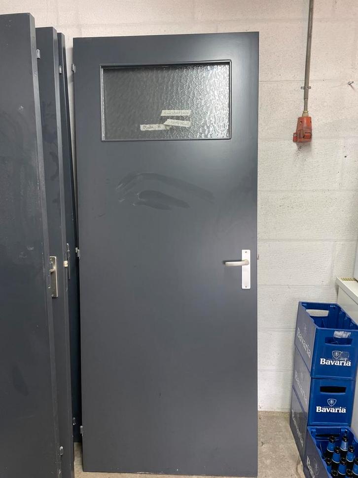 Deuren: 4x Stomp zonder ruit, 1x met ruit, Doe-het-zelf en Verbouw, Deuren en Horren, Gebruikt, Binnendeur, 200 tot 215 cm, 80 tot 100 cm