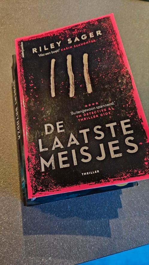 Riley Sager - De laatste meisjes, Boeken, Thrillers, Zo goed als nieuw, Ophalen of Verzenden