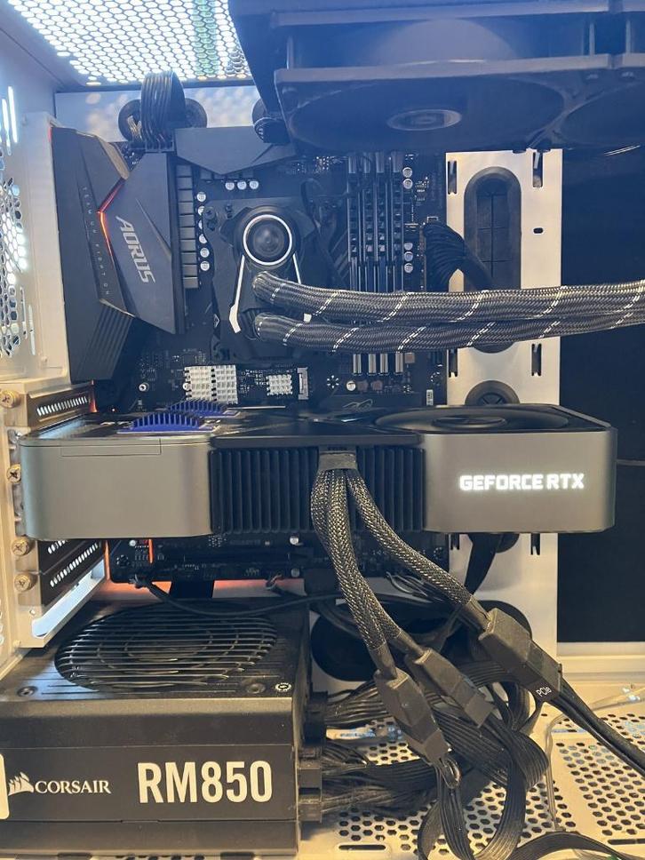 AMD Ryzen 7 5800X3D + 32GB DDR4 + Gigabyte B550, Computers en Software, Processors, Gebruikt, 3 tot 4 Ghz, Ophalen of Verzenden