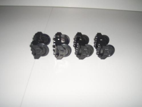 Lego 4 TREINWIELEN 9volt Zwart perfecte staat!!, Kinderen en Baby's, Speelgoed | Duplo en Lego, Zo goed als nieuw, Lego, Complete set