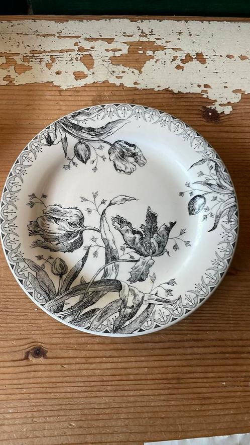 Gien TULIPES table des charme, Huis en Inrichting, Keuken | Servies, Zo goed als nieuw, Bord(en), Overige stijlen, Porselein, Ophalen of Verzenden