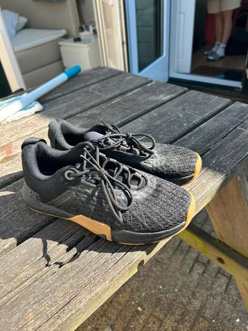 TRIBASE REIGN 5 BLACK|maat 40,5 beschikbaar voor biedingen