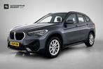 BMW X1 SDrive18i Executive Edition (GROOT-NAVIGATIE, CARPLAY, Stof, Origineel Nederlands, Handgeschakeld, 735 kg