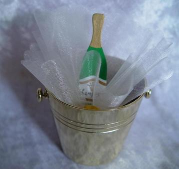huwelijks bedankjes, champagne koelertje beschikbaar voor biedingen