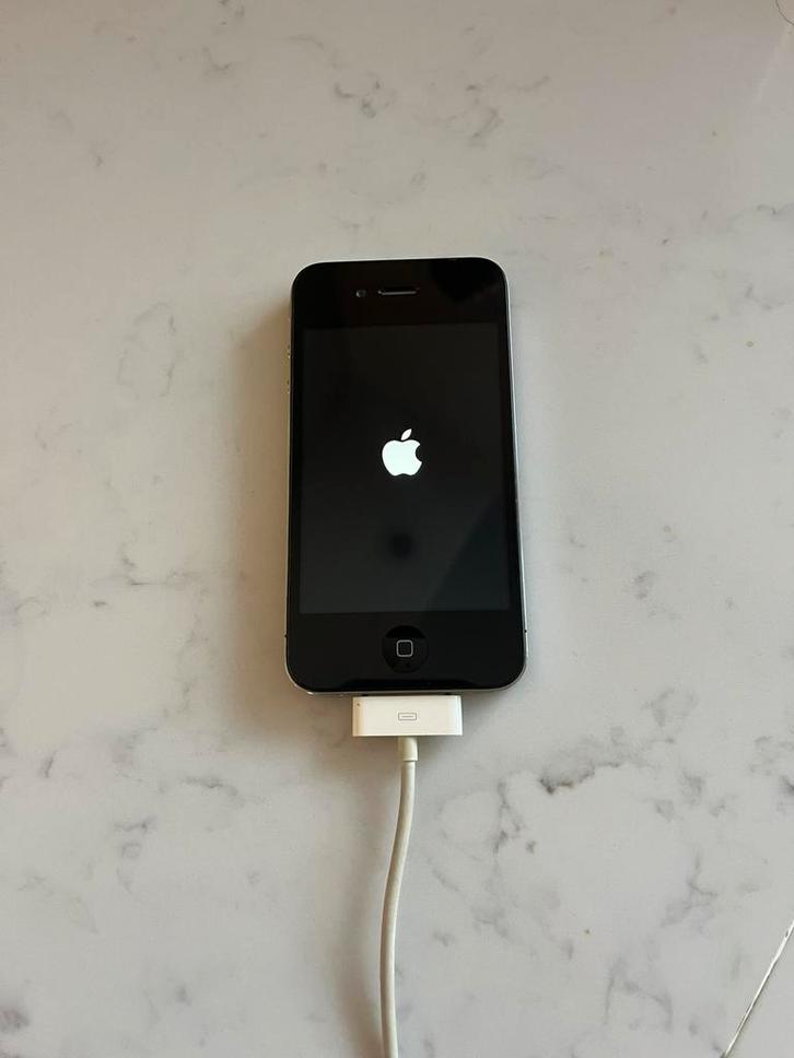 Apple iPhone4 (incl doosje), Telecommunicatie, Mobiele telefoons | Apple iPhone, Gebruikt, 8 GB, Zonder abonnement, Zonder simlock