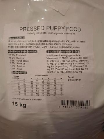 Puppyvoer geperst – bijna volle 15 kg zak, goedkoop beschikbaar voor biedingen