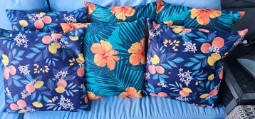 6 Outdoor Kussens - Zo Goed Als Nieuw! beschikbaar voor biedingen