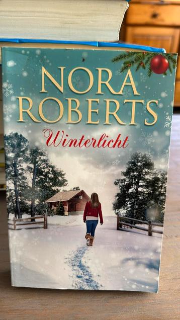 Nora Roberts.  Winterdromen. Winterlicht  zomermelodie beschikbaar voor biedingen