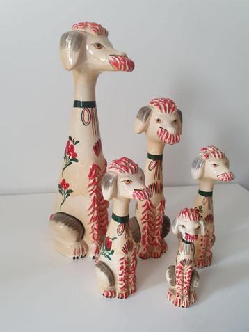 set van 5 Keramische hondenbeeldjes - jaren 1970 aardewerk beschikbaar voor biedingen