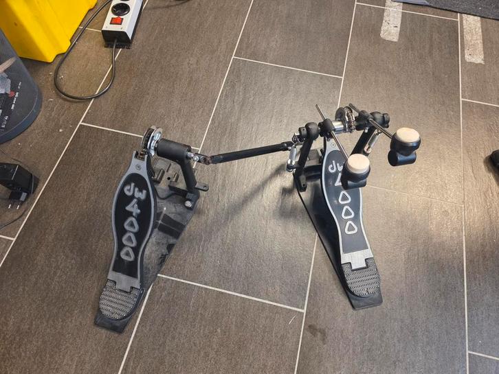 DW 400 double bass, Muziek en Instrumenten, Drumstellen en Slagwerk, Gebruikt, Overige merken, Ophalen of Verzenden