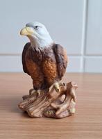 Beeldje, Lefton China, Porselein, Adelaar uit 1986, Nr 05632, Ophalen of Verzenden, Zo goed als nieuw, Dier