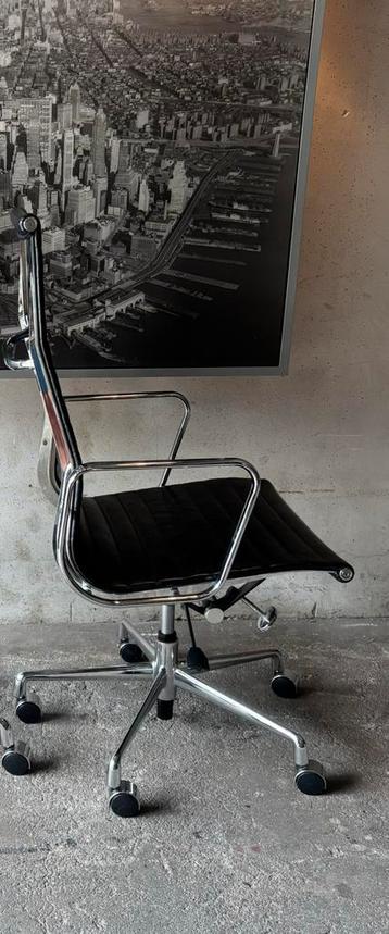 Design eames  ea119 replica burostoel  Amsterdam Rotterdam beschikbaar voor biedingen