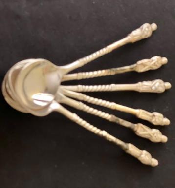 6 Verzilverde apostel lepeltjes beschikbaar voor biedingen