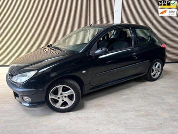 Peugeot 206 1.4 XR nieuwe Apk beschikbaar voor biedingen