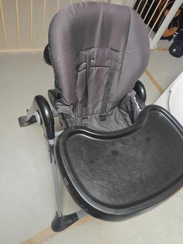 Gebruikte Kinder-eetstoel - Kantelbaar beschikbaar voor biedingen