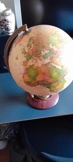 Globe met verlichting., Ophalen of Verzenden, Zo goed als nieuw