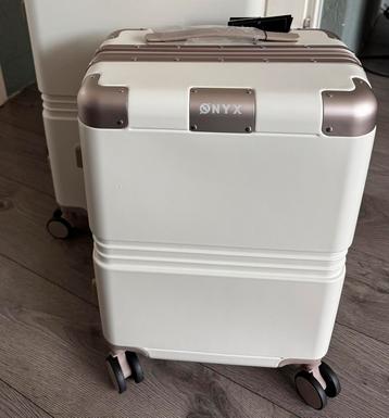 Luxe ONYX koffer – 65 liter – moet zo snel mogelijk weg! beschikbaar voor biedingen