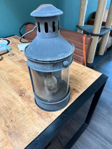 Windlicht beschikbaar voor biedingen