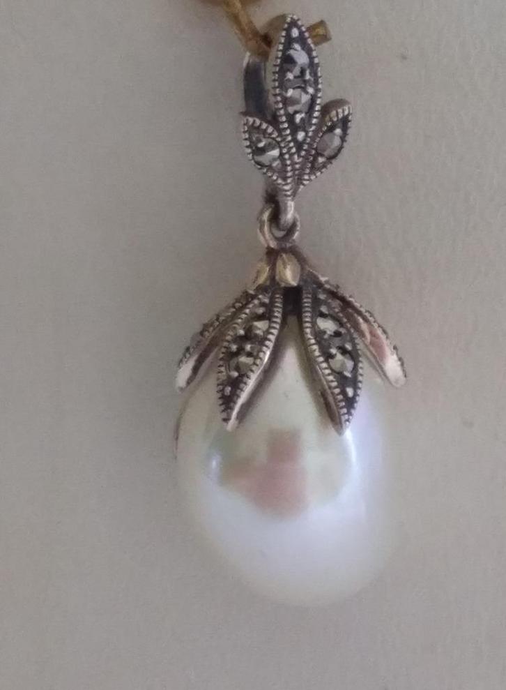zilveren HANGER ca 2,9 cm, met witte Parel en Markasietjes, Sieraden, Tassen en Uiterlijk, Kettinghangers, Zo goed als nieuw, Zilver