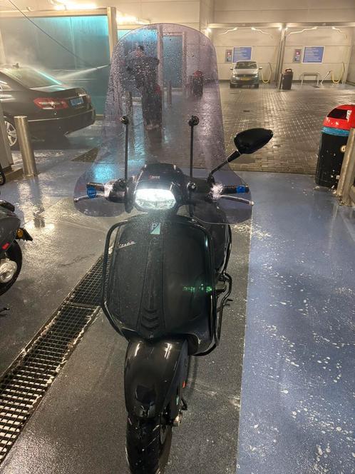 Vespa sprint notte 2018 vaste prijs, Fietsen en Brommers, Scooters | Vespa, Gebruikt, Ophalen of Verzenden