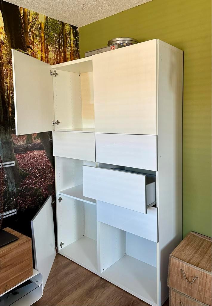 Witte kast IKEA met lades en deuren, Huis en Inrichting, Kasten | Kledingkasten, Zo goed als nieuw, 150 tot 200 cm, 100 tot 150 cm