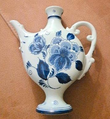 Delfts Blauwe vaas/kan. beschikbaar voor biedingen