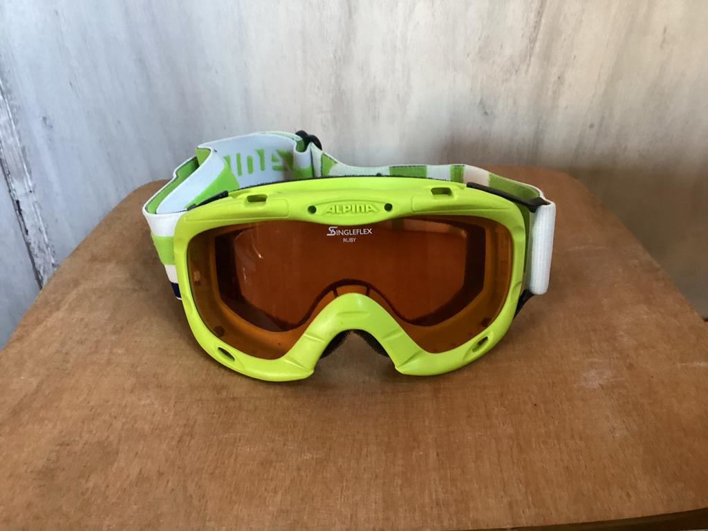 Nieuwe kinder skibril - geen krassen!, Nieuw, Kleding, Skiën, Minder dan 100 cm