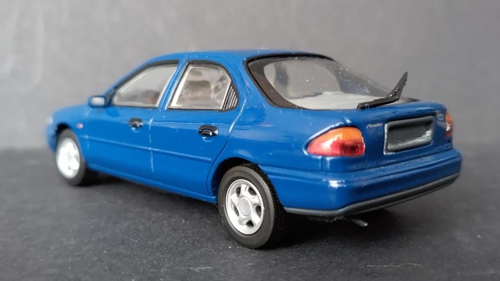 Ford Mondeo 1996 1:43 Minichamps Pol, Auto, Verzenden, Info@minichamps de, Zo goed als nieuw
