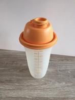 Z.G.A.N. Quickshaker - shaker - schutbeker TUPPERWARE, Ophalen of Verzenden, Zo goed als nieuw, Oranje, Beker of Kan