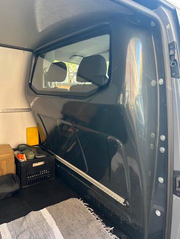Tussenschot Volkswagen Transporter 2017 beschikbaar voor biedingen