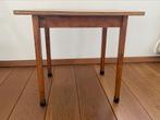 Kleuterschool tafels 2 stuks, Huis en Inrichting, Tafels | Sidetables, Gebruikt, 50 tot 100 cm, Grenenhout, Ophalen of Verzenden