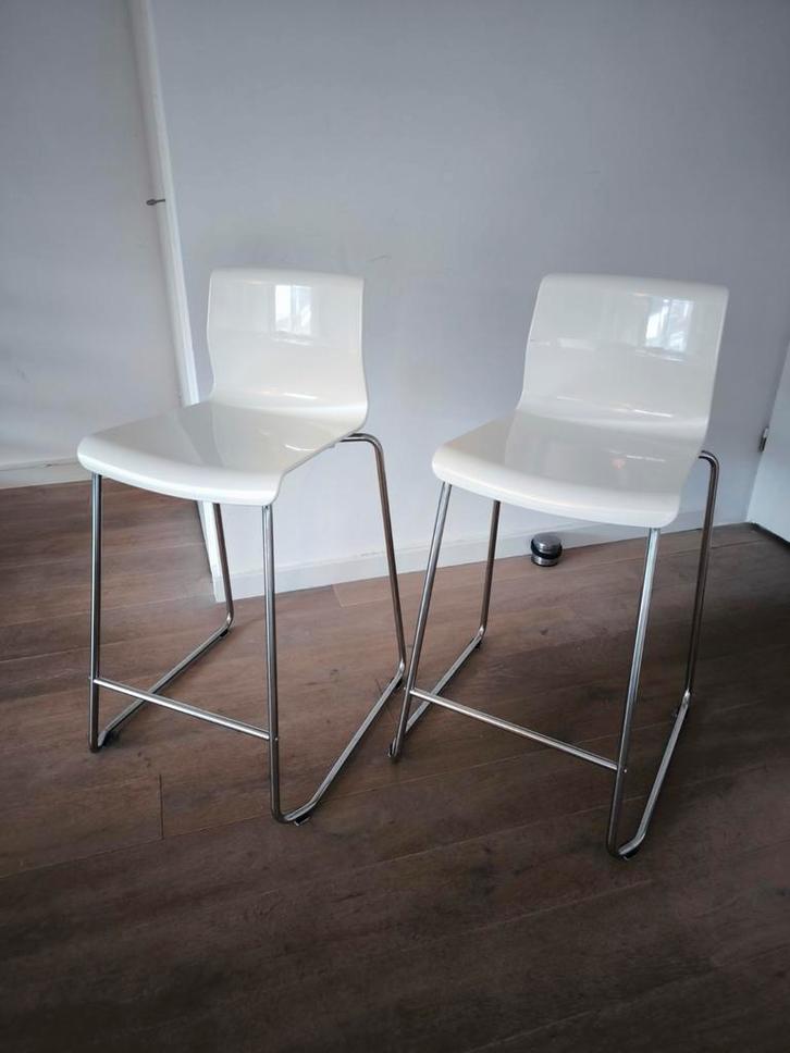 ZGAN Barkrukken - Set van 2, Huis en Inrichting, Barkrukken, Zo goed als nieuw, 60 tot 90 cm, Kunststof, Metaal, 2 krukken, Met voetsteun