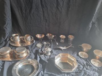 Lot verzilverde items beschikbaar voor biedingen