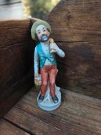 Vintage Porseleinen Beeldje van een Boer, Antiek en Kunst, Kunst | Beelden en Houtsnijwerken, Ophalen of Verzenden