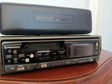 Pioneer KEH-P5700R met Bluetooth apparaat.  beschikbaar voor biedingen